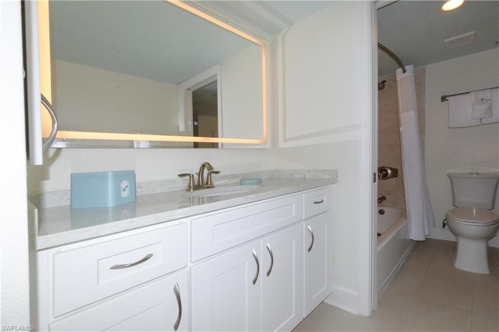 2255 W Gulf DR # 121, SANIBEL FL 33957-15