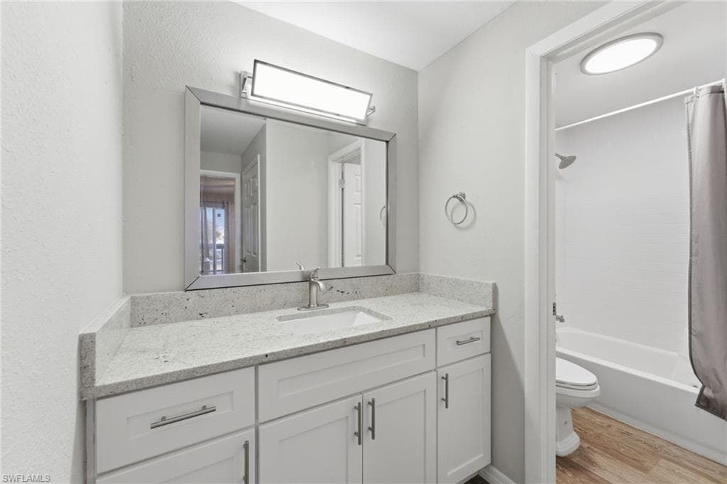 22375 Edgewater DR # 205, PUNTA GORDA FL 33980-5