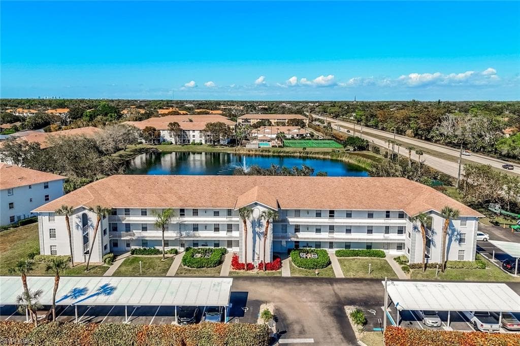 9580 Victoria LN # 208A, NAPLES FL 34109-21