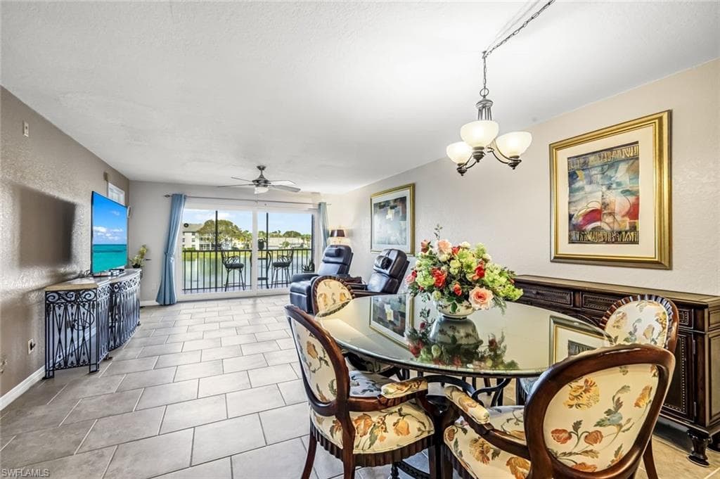 9580 Victoria LN # 208A, NAPLES FL 34109-2