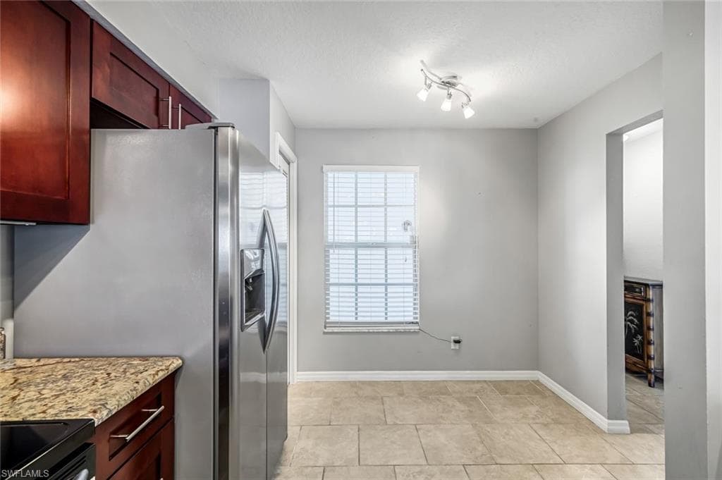 9580 Victoria LN # 208A, NAPLES FL 34109-9