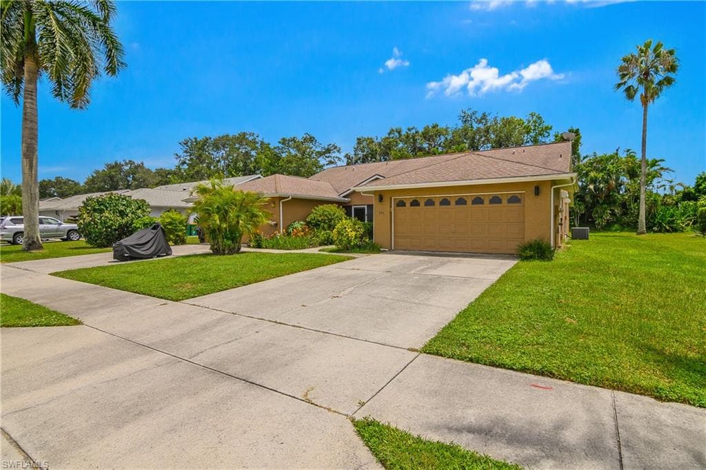 494 Saint Andrews BLVD 14-1
