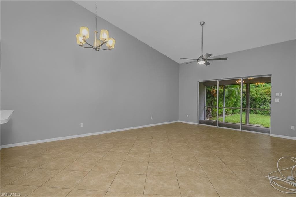 494 Saint Andrews BLVD 14-6