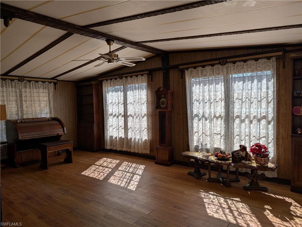 807 Holly Berry CT-5