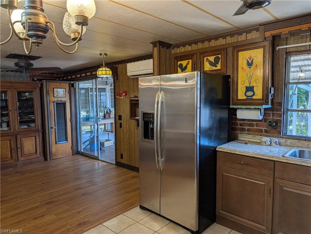 807 Holly Berry CT-7