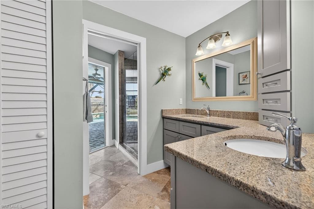 686 Emeril CT, SANIBEL FL 33957-25