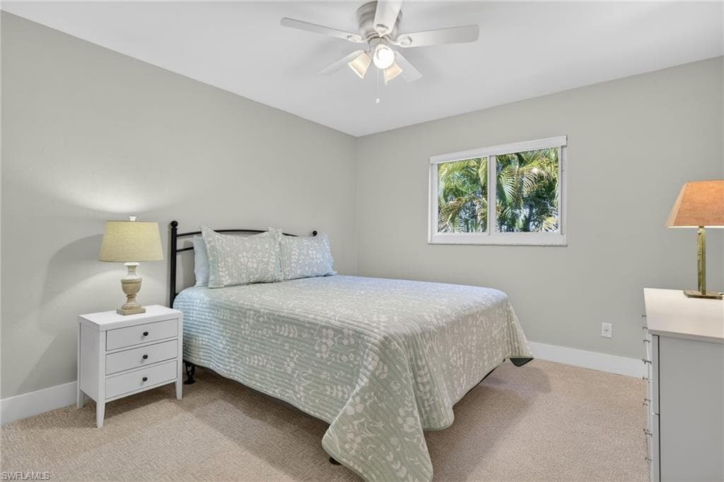 686 Emeril CT, SANIBEL FL 33957-23