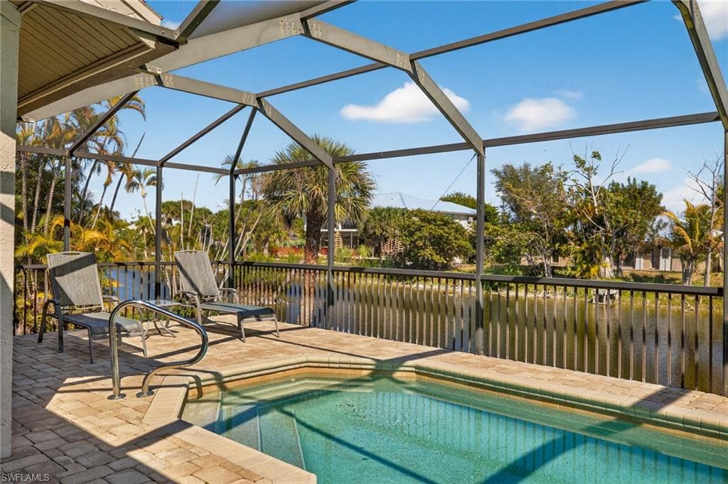 686 Emeril CT, SANIBEL FL 33957-33