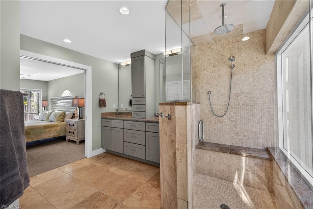 686 Emeril CT, SANIBEL FL 33957-20