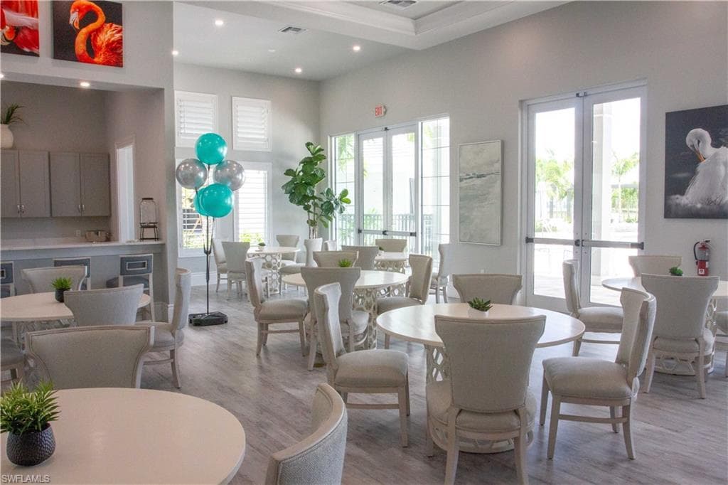 268 Indies Dr # 102, NAPLES FL 34114-39