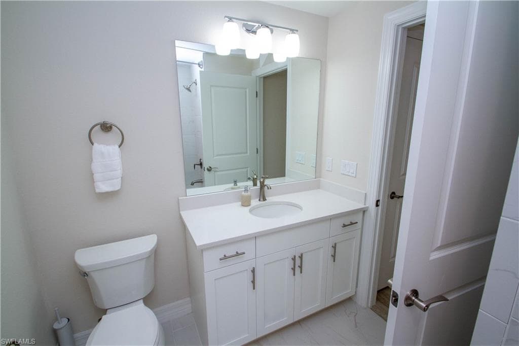 268 Indies Dr # 102, NAPLES FL 34114-30