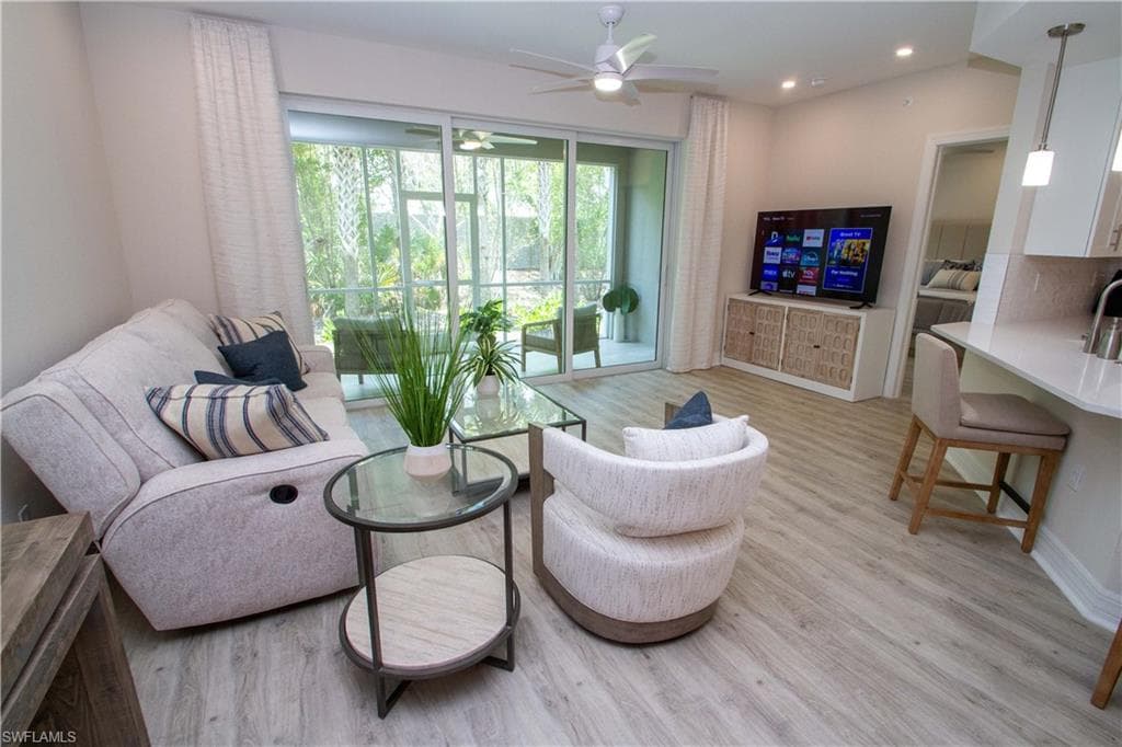 268 Indies Dr # 102, NAPLES FL 34114-5