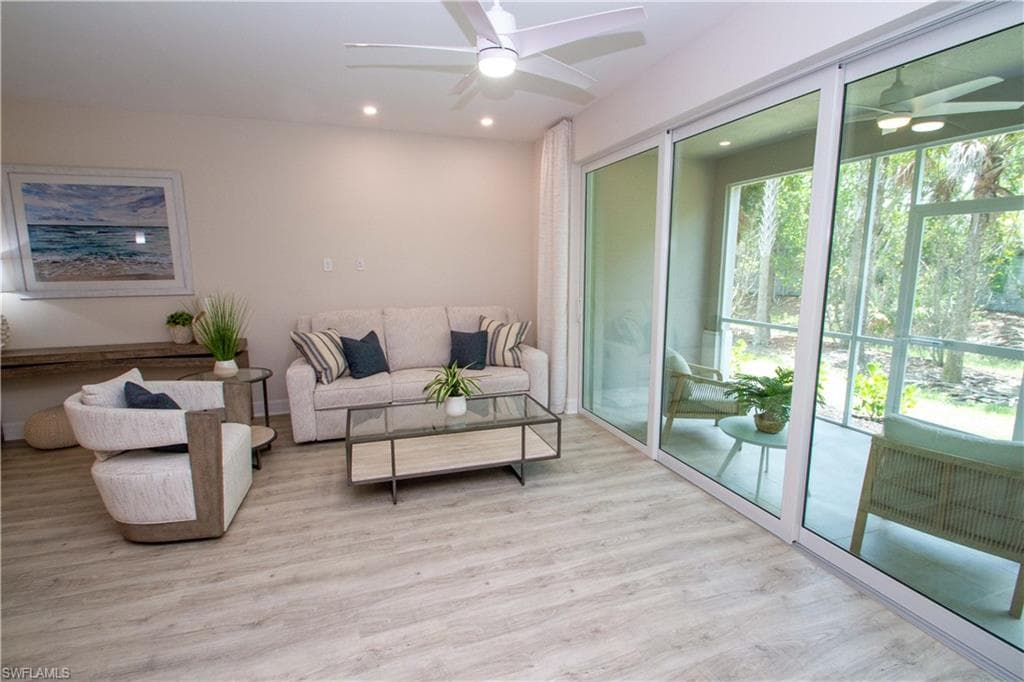 268 Indies Dr # 102, NAPLES FL 34114-6