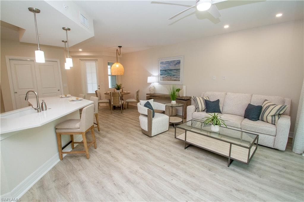 268 Indies Dr # 102, NAPLES FL 34114-7