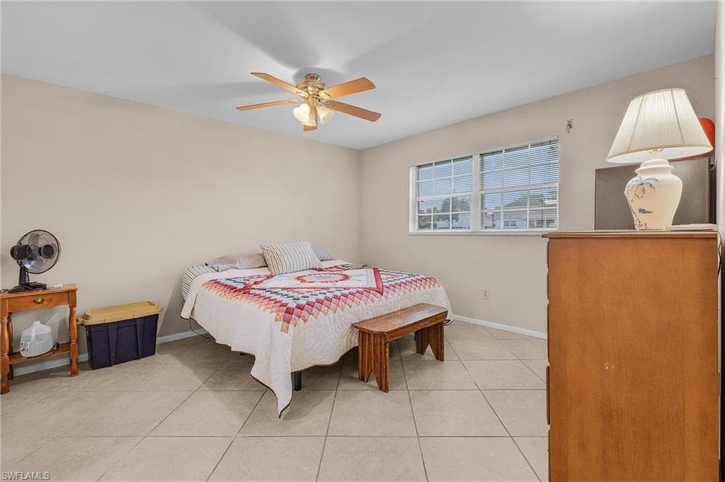 6907 Birdie WAY, FORT MYERS FL 33919-12