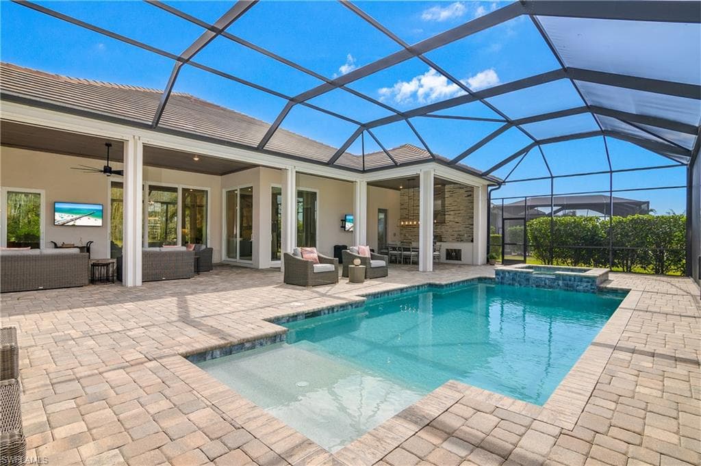18500 Wildblue BLVD, ESTERO FL 33928-25