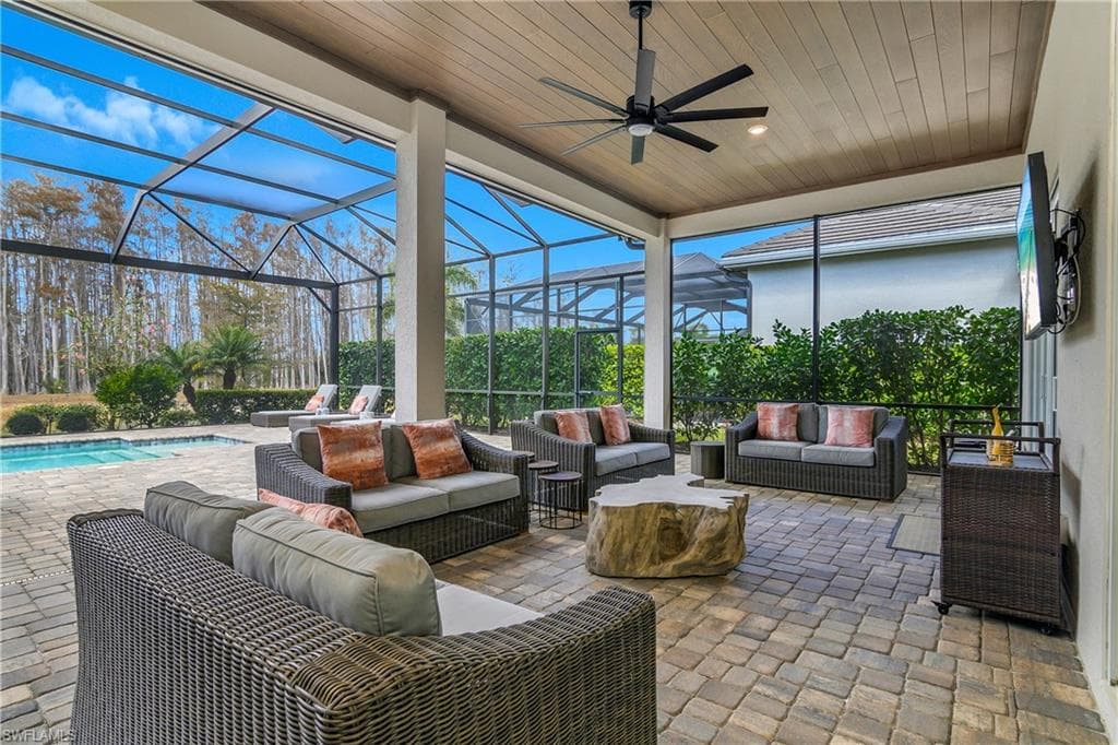 18500 Wildblue BLVD, ESTERO FL 33928-20