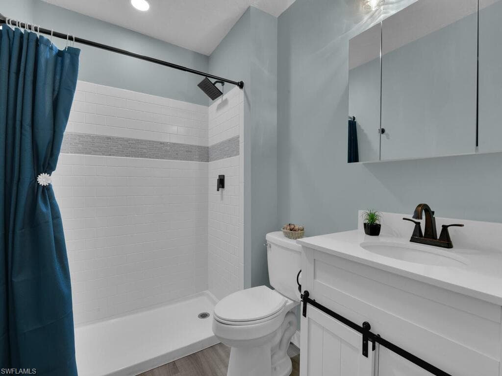 5371 Treetops DR # M103, NAPLES FL 34113-16