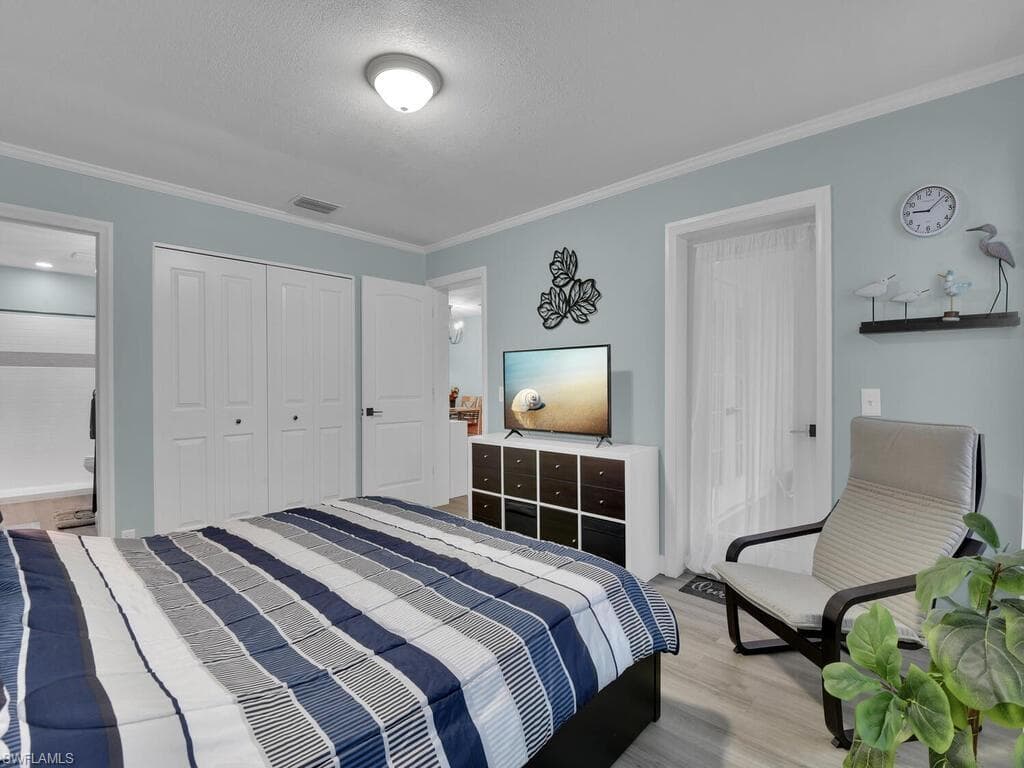 5371 Treetops DR # M103, NAPLES FL 34113-13