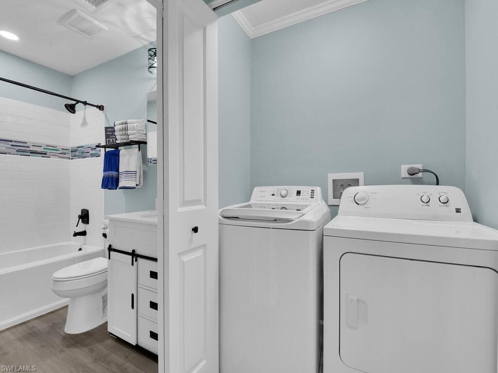 5371 Treetops DR # M103, NAPLES FL 34113-17