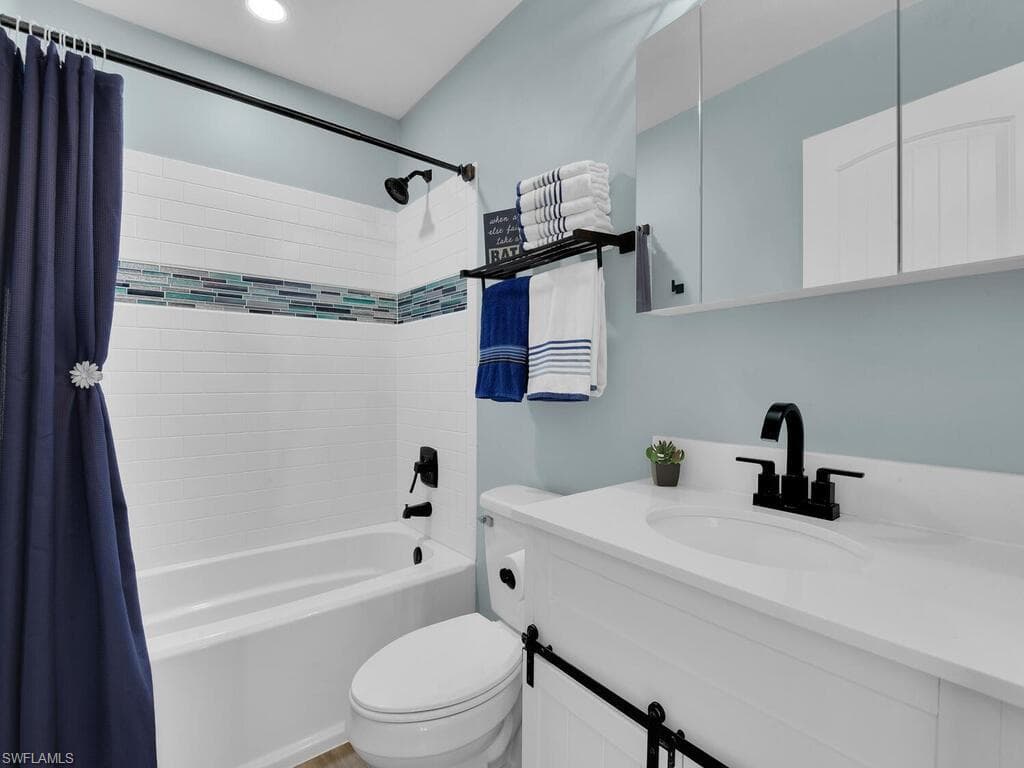 5371 Treetops DR # M103, NAPLES FL 34113-14