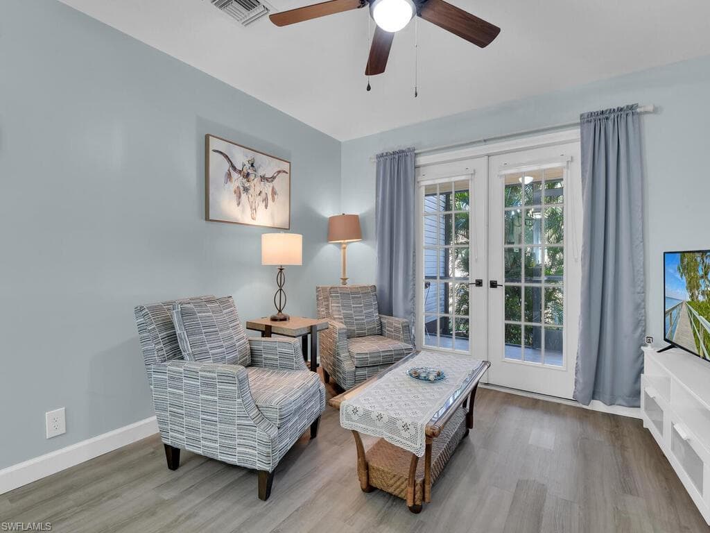 5371 Treetops DR # M103, NAPLES FL 34113-10