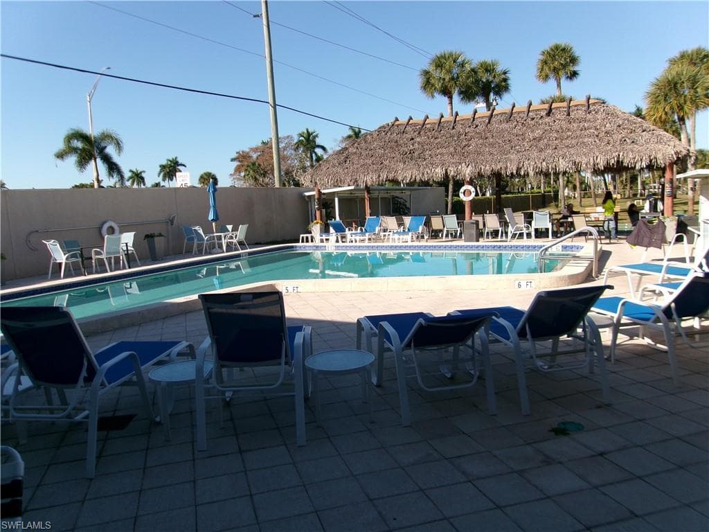 2 Monaco TER, NAPLES FL 34112-22