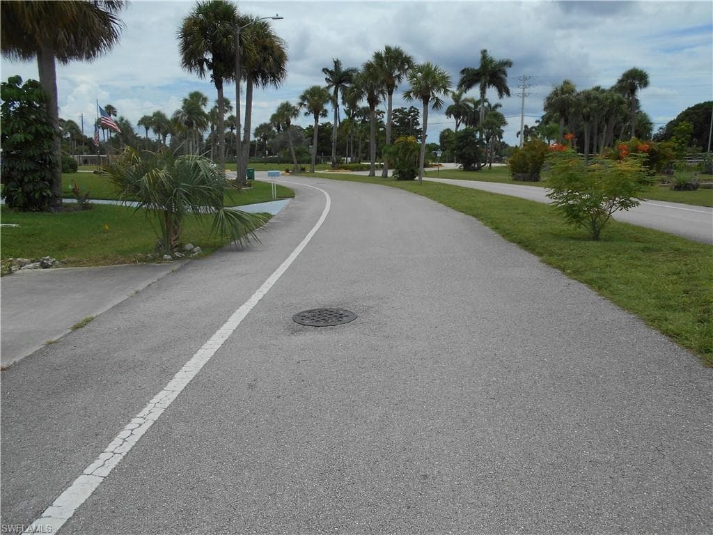 2 Monaco TER, NAPLES FL 34112-1
