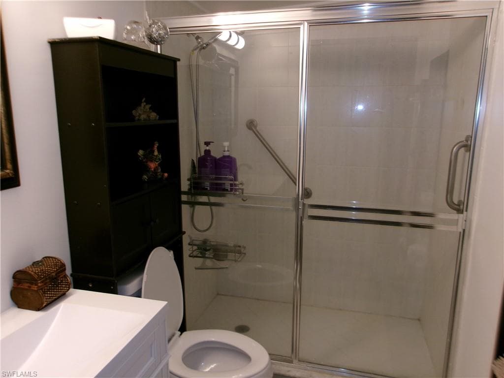 2 Monaco TER, NAPLES FL 34112-17