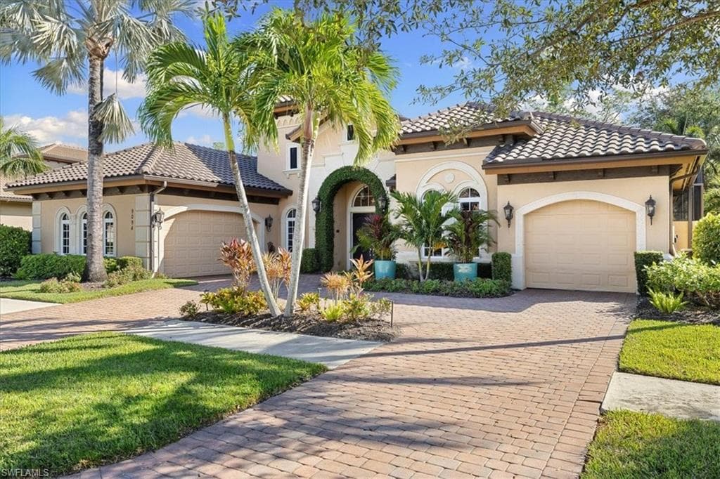 9094 Sahalee CT, NAPLES FL 34113-1