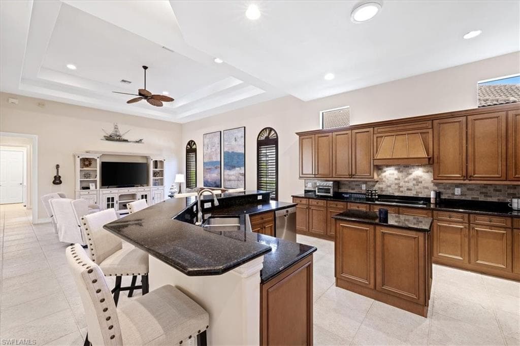9094 Sahalee CT, NAPLES FL 34113-15