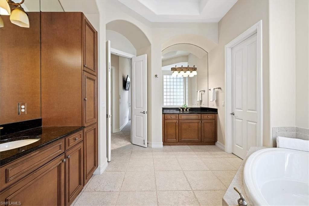 9094 Sahalee CT, NAPLES FL 34113-31