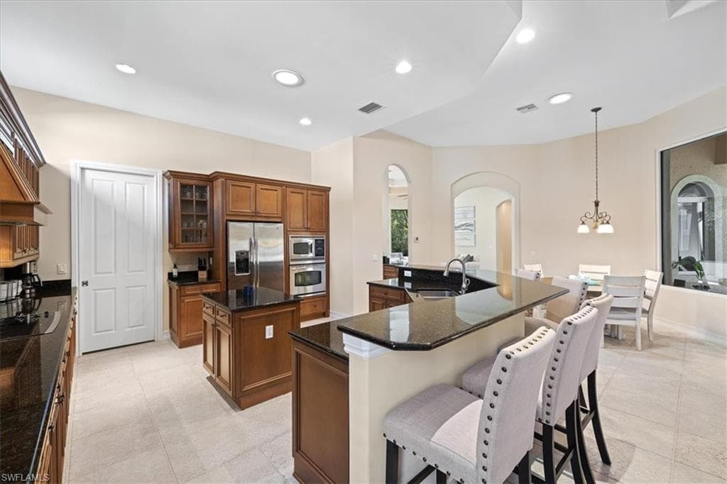 9094 Sahalee CT, NAPLES FL 34113-17