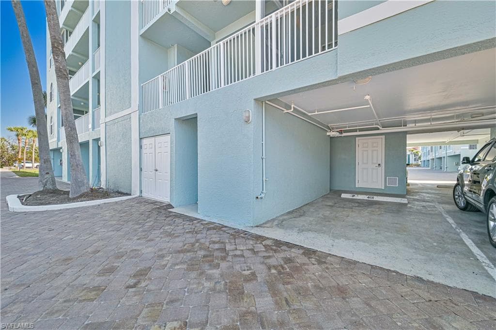 22748 Island Pines WAY # 401, FORT MYERS BEACH FL 33931-9
