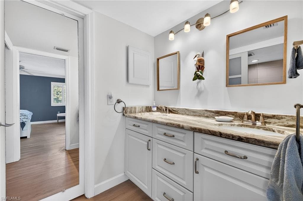 1341 Middle Gulf DR # B, SANIBEL FL 33957-22