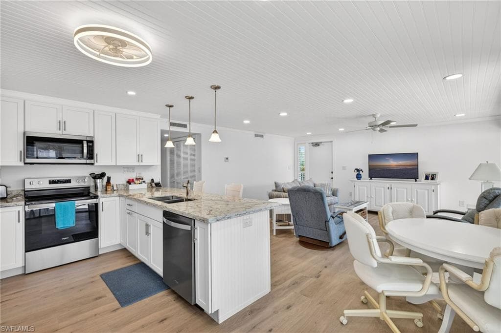 1341 Middle Gulf DR # B, SANIBEL FL 33957-16