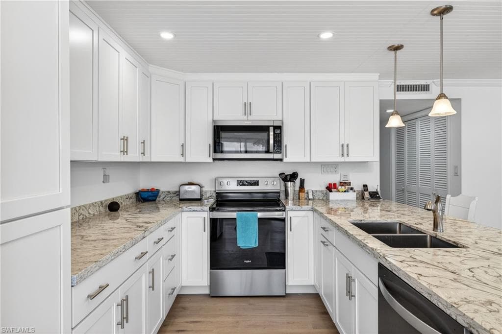 1341 Middle Gulf DR # B, SANIBEL FL 33957-15
