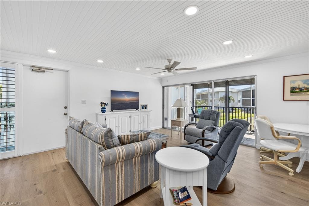 1341 Middle Gulf DR # B, SANIBEL FL 33957-4
