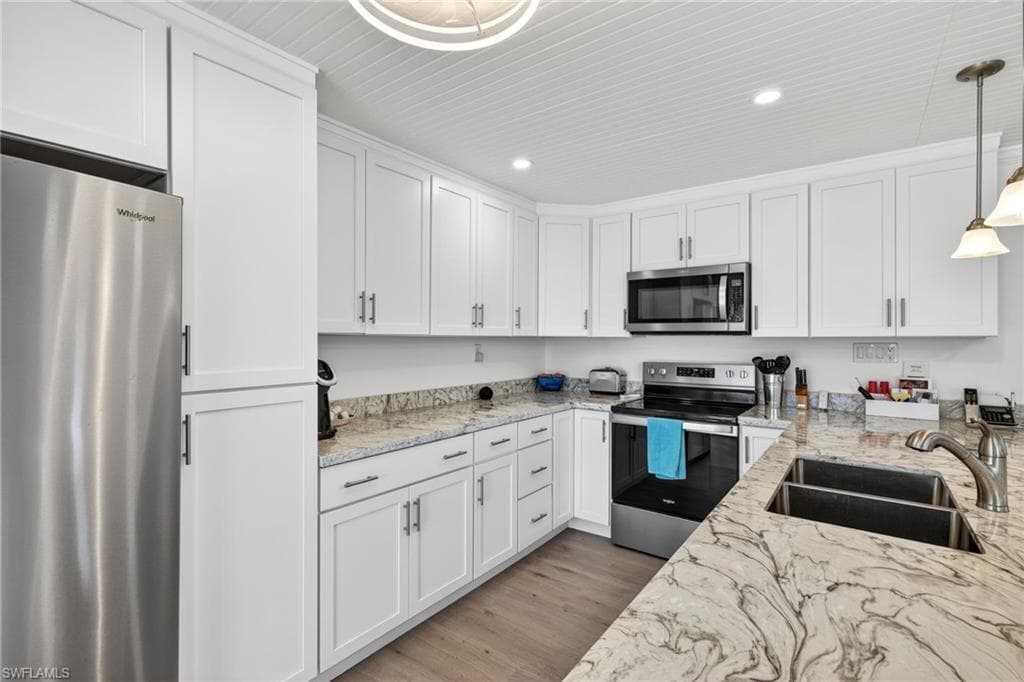 1341 Middle Gulf DR # B, SANIBEL FL 33957-14
