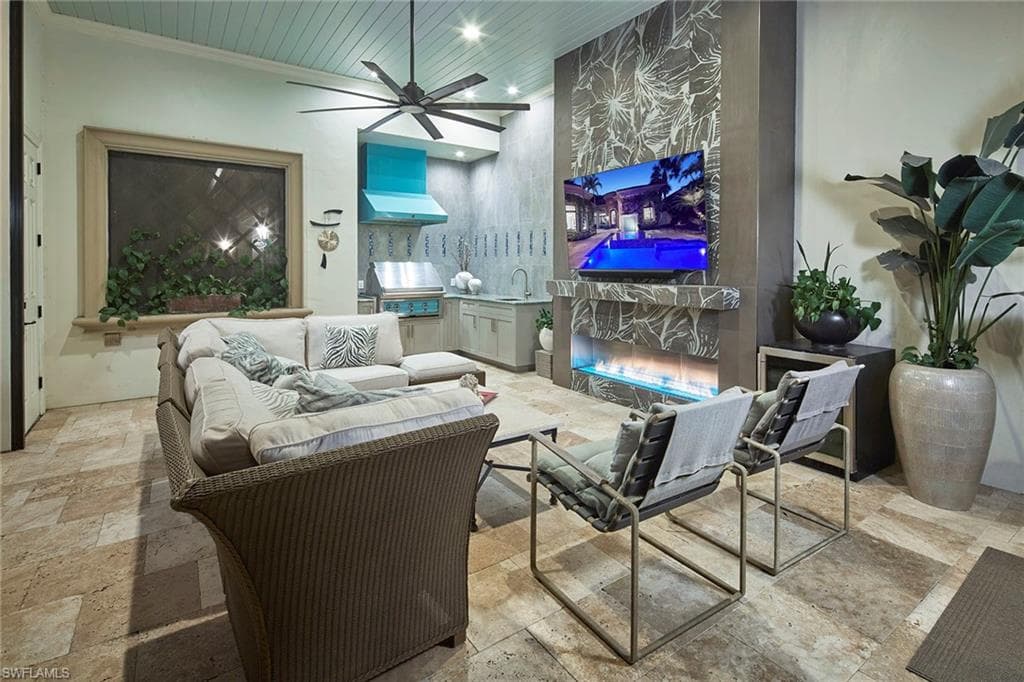 15251 Medici WAY, NAPLES FL 34110-5