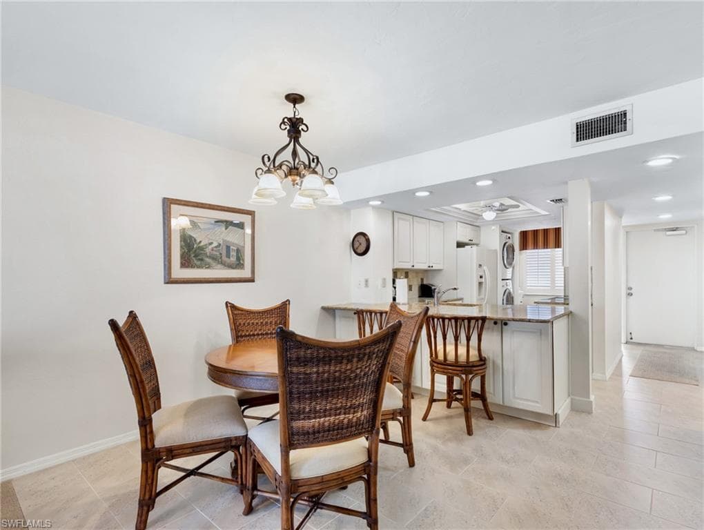 7500 Estero BLVD # 203, FORT MYERS BEACH FL 33931-11