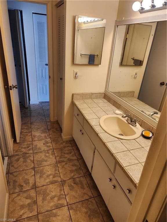 10521 Putnam CT-10