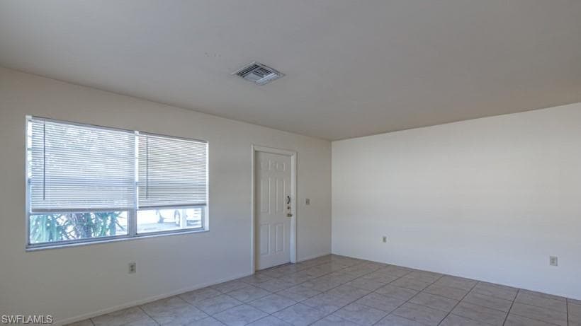 3675 Estey AVE, NAPLES FL 34104-4