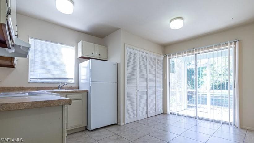 3675 Estey AVE, NAPLES FL 34104-8