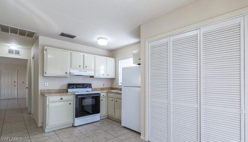 3675 Estey AVE, NAPLES FL 34104-7