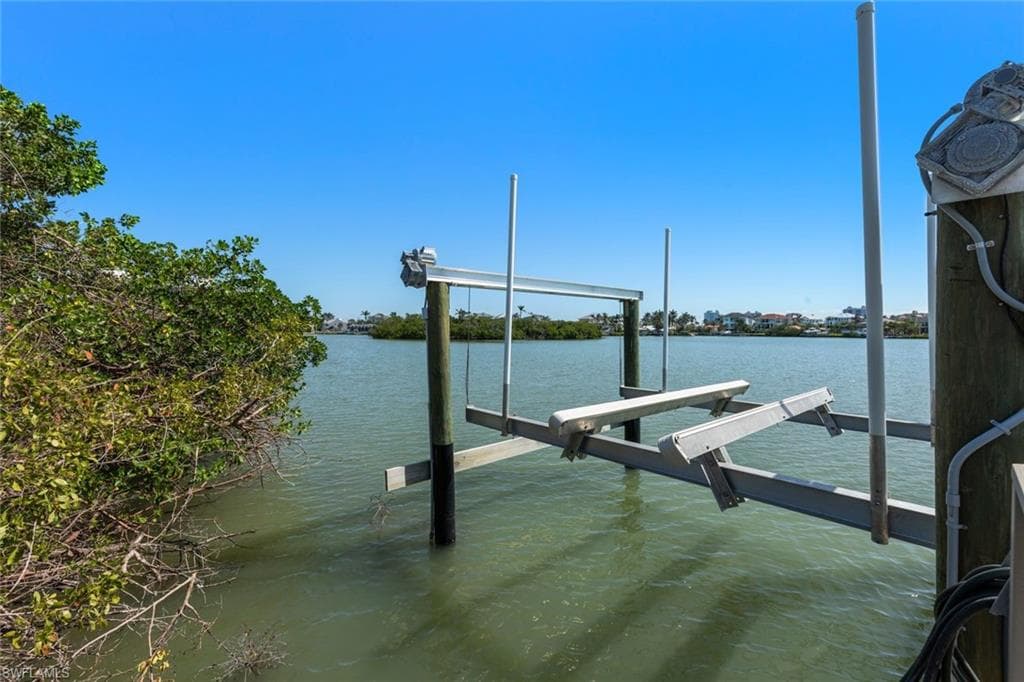 26773 Hickory BLVD # 8, BONITA SPRINGS FL 34134-1