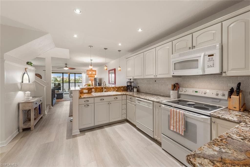 26773 Hickory BLVD # 8, BONITA SPRINGS FL 34134-4