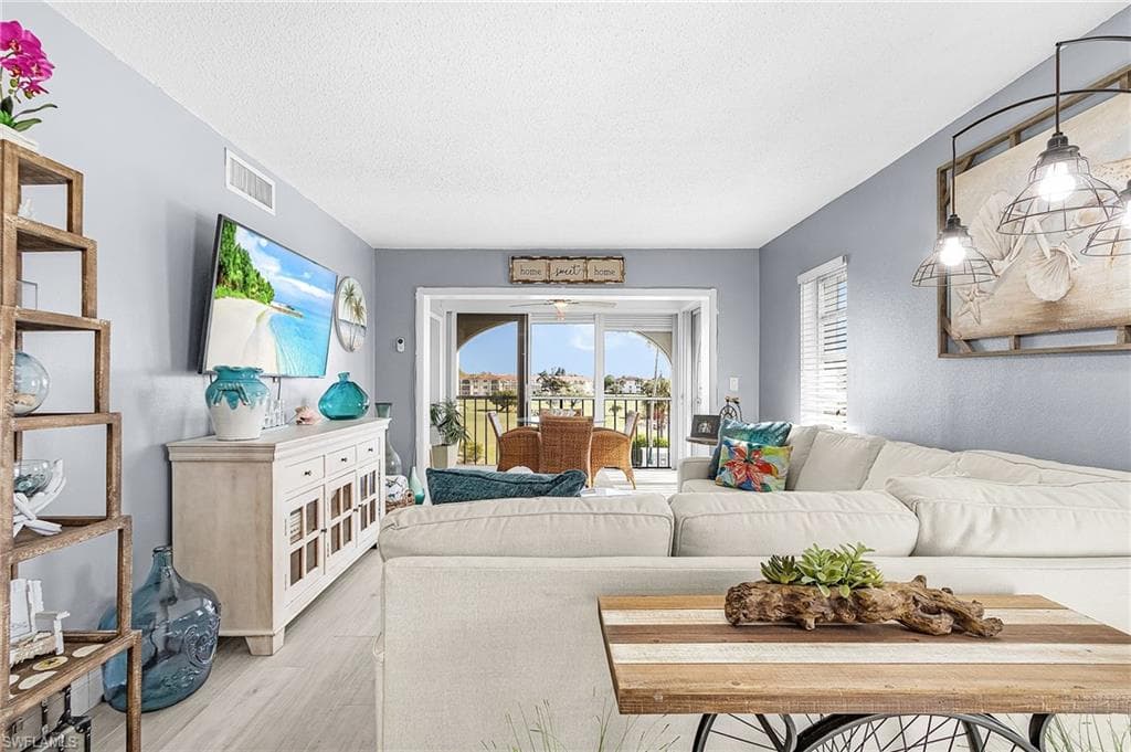 53 High Point CIR W 310-1