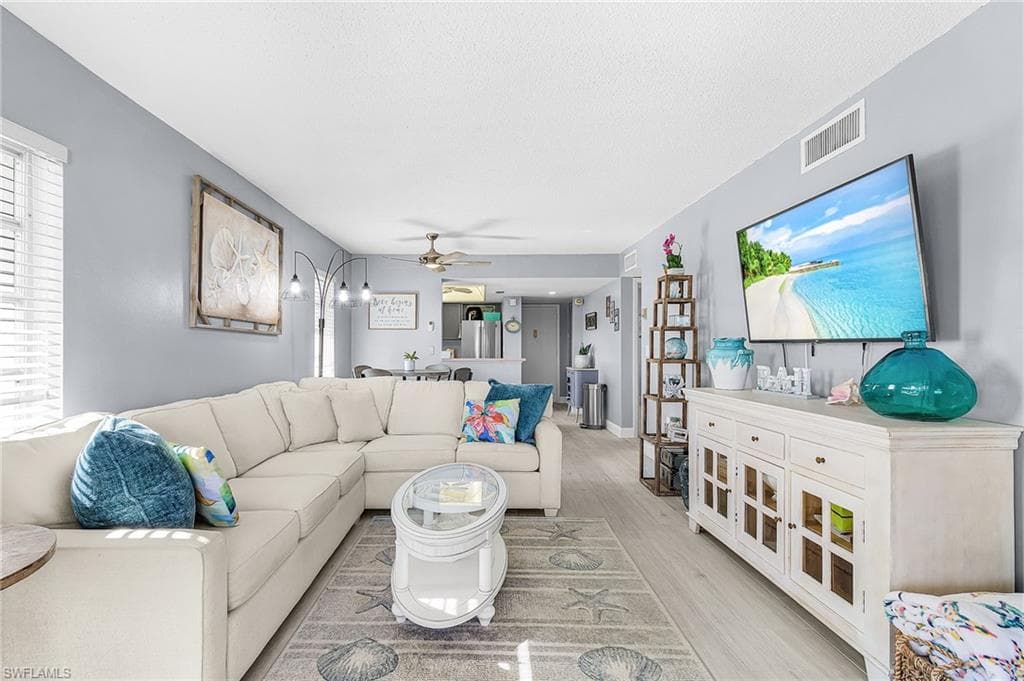 53 High Point CIR W 310-12