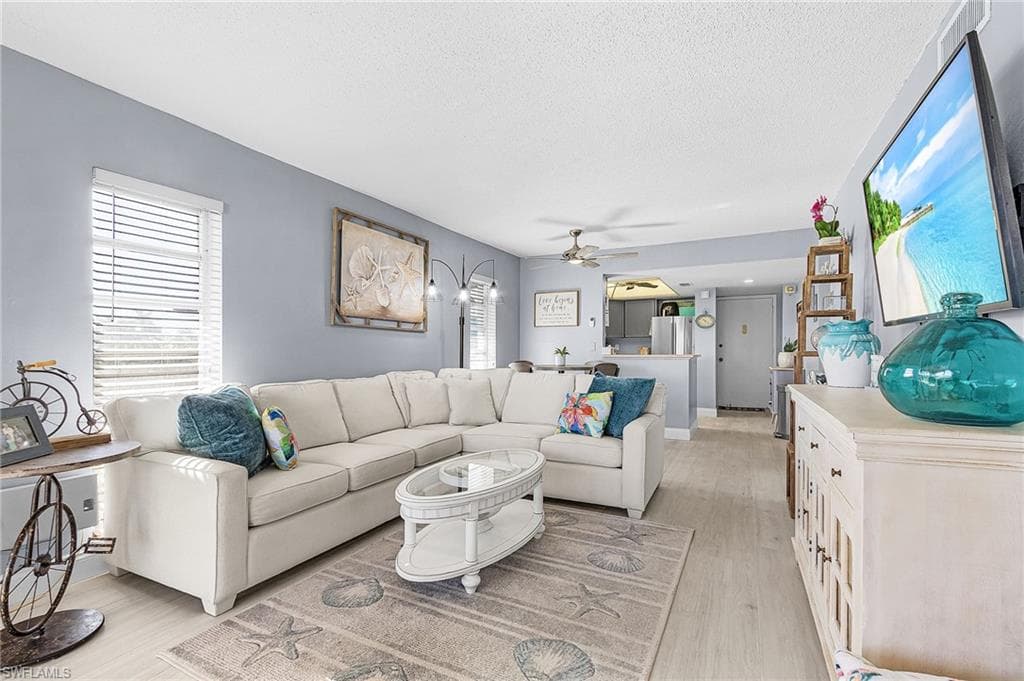 53 High Point CIR W 310-15